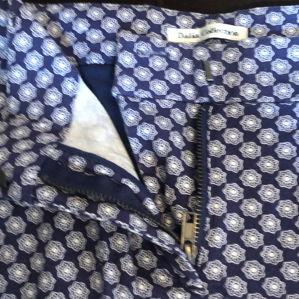 Patterned shorts - Picture 2 of 3